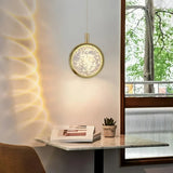 Moderne Pendelleuchte für das Schlafzimmer mit Kristallkugel