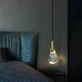 Kleine Pendelleuchte in Tropfenform aus Kristall für das Schlafzimmer