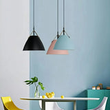 Moderne Pendelleuchte im Macaron-Stil aus Metall für das Esszimmer