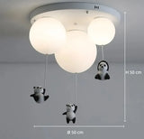 Deckenlampe Kinderzimmer mit drei Pandas in Weiß Ballon Design