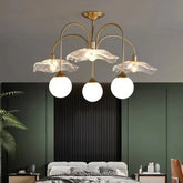 Designer-Kronleuchter Gold im modernen Stil mit Glasschirmen für Wohnzimmer
