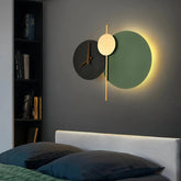 Designer-Wandleuchte mit Uhr für das Schlafzimmer