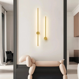 Goldene lineare LED-Wandleuchte für trockene Innenräume