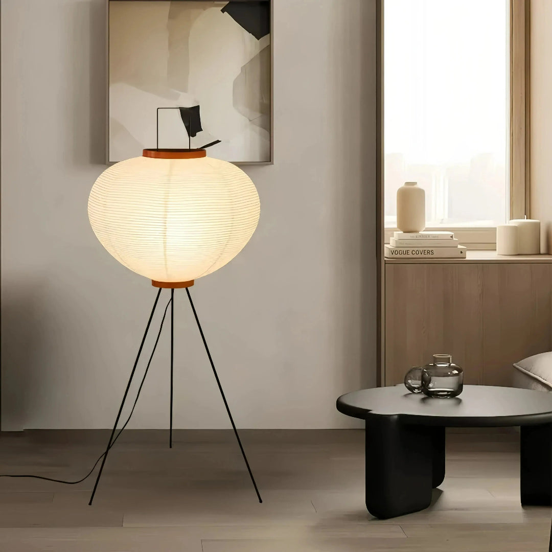 Japanische Reispapier-Stehlampe mit weißem Schirm