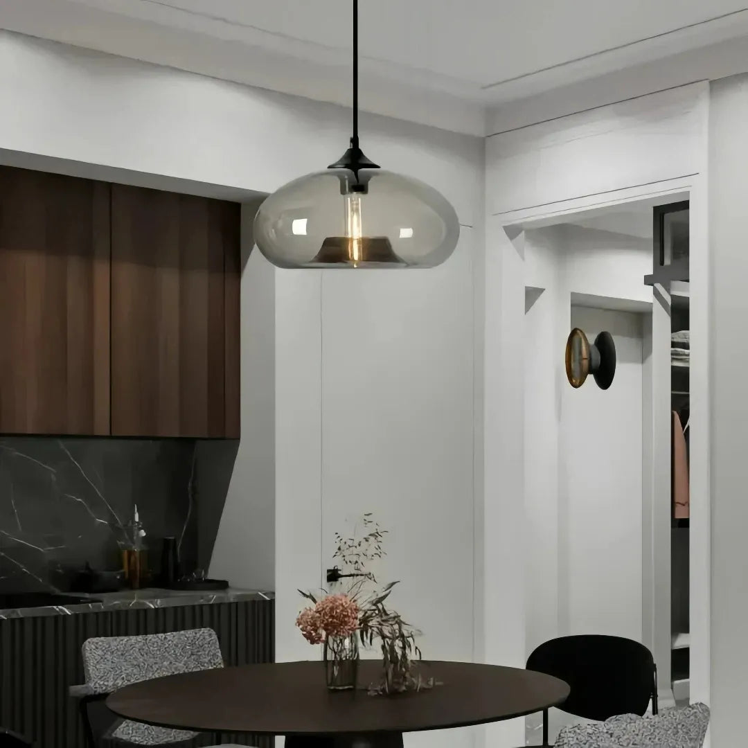 Einflammige Glas-Pendelleuchte im Mid-Century-Stil fürs Esszimmer