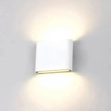 Moderne flache LED Wandleuchte für Flur und Treppenhaus aus Metall