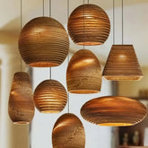 Geflochtene Rattan-Pendelleuchte fürs Esszimmer