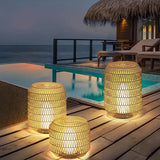 Handgeflochtene LED-Solar-Gartenlaterne für Terrasse und Garten