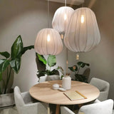 Japanische Lampion-Hängeleuchte aus weißem Stoff für Esszimmer