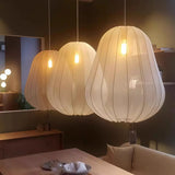 Japanische Lampion-Hängeleuchte aus weißem Stoff für Esszimmer