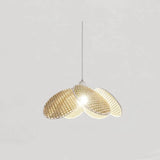 Japanische Pendelleuchte aus Rattan in Blütenform für das Esszimmer