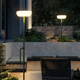 Kabellose Akku-Stehlampe für die Terrasse im modernen Design