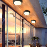 Moderne LED-Deckenleuchte in Schwarz für Terrasse und Balkon