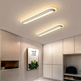 Weiße ovale LED-Deckenleuchte für einen hellen modernen Flur