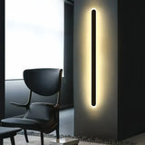 Lange schwarze LED Wandleuchte, dimmbar, modernes Design