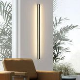 Längliche LED-Wandleuchte in Schwarz