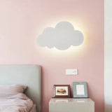 Minimalistische Wolkenform Wandleuchte fürs Kinderzimmer Weiß