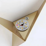 Minimalistische LED-Wandleuchte aus Metall in Dreiecksform
