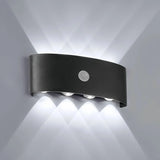 Moderne Außenwandleuchte mit Bewegungsmelder aus Metall – IP65
