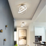Moderne Deckenleuchte im Ringdesign für den Flur