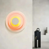 Moderne LED-Wandleuchte in Blumenform – rund & flach, aus Metall