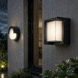 Moderne LED Außenwandleuchte IP65 in Schwarz