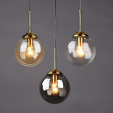 Moderne Glas Pendelleuchte in Kugelform für Esszimmer & Esstisch