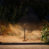 Moderne LED Pollerleuchte für Gartenwege, IP65