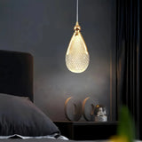 Moderne Pendelleuchte aus Acrylglas mit Tropfenaufhängung fürs Schlafzimmer