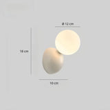 Moderne LED-Wandleuchte mit Opalglas-Kugel für Schlafzimmer