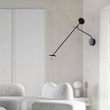 Moderne LED-Wandleuchte mit verstellbarem Kipparm für Schlafzimmer in Schwarz