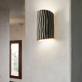 Moderne LED Wandleuchte Up and Down mit Rillendesign für Schlafzimmer