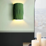 Moderne LED Wandleuchte Up and Down mit Rillendesign für Schlafzimmer
