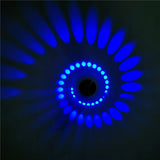 Moderne LED Wandleuchte aus Aluminium mit Lichteffekt für Flur, RGB