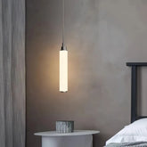 Kleine weiße LED-Pendelleuchte in Zylinderform