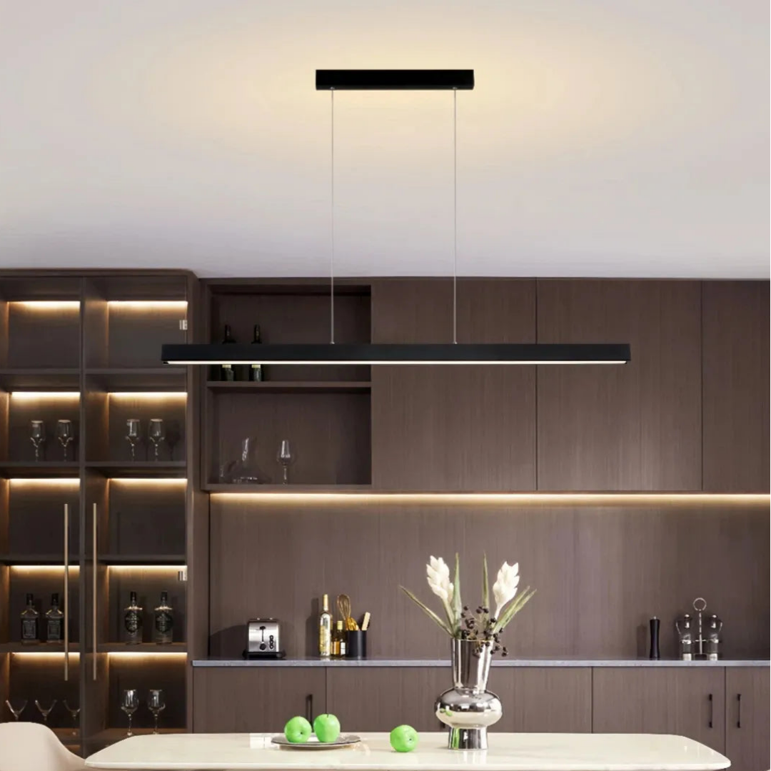 Längliche LED Pendelleuchte für Esstisch in Schwarz, dimmbar und höhenverstellbar