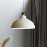 Skandinavische Pendelleuchte aus Metall fürs Esszimmer