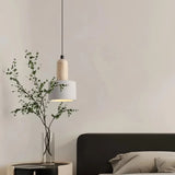 Skandinavische Pendelleuchte in Sandstein-Optik für das Schlafzimmer