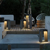 Moderne Gartenlaterne Solar aus Metall mit IP65