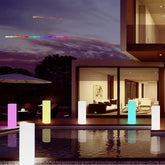 Solar Stehlampe Outdoor Weiß mit RGB, IP65, in Zylinderform