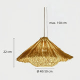 Boho Hängelampe aus Rattan in Hutform für den Esstisch