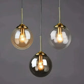 Moderne Glas Pendelleuchte in Kugelform für Esszimmer & Esstisch