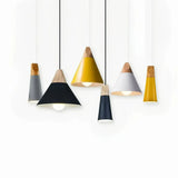 Nordic Pendelleuchte aus Metall und Holz für Esszimmer