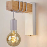 Wandlampe im Industrial-Stil aus Holz für Schlafzimmer