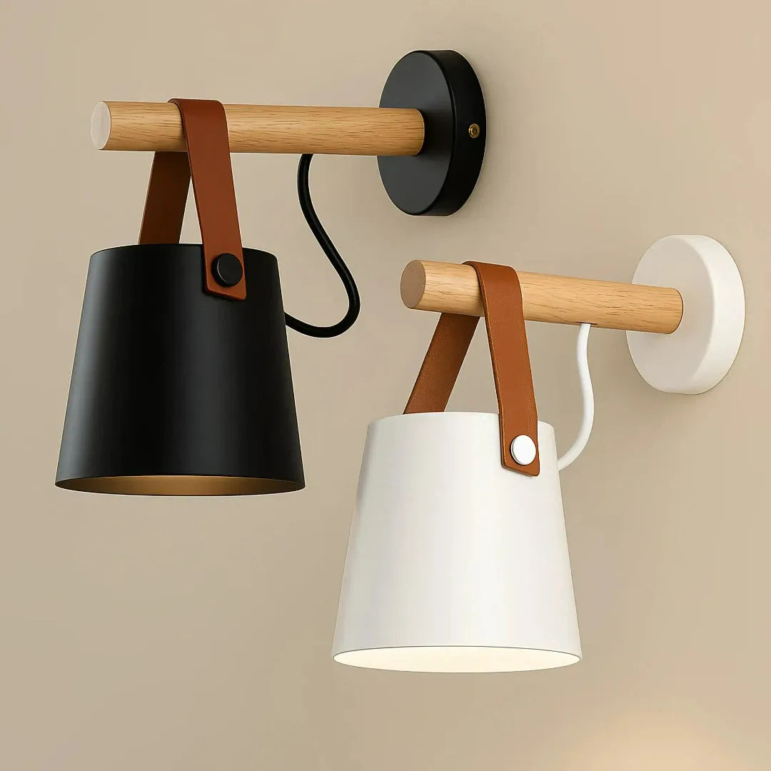 Wandleuchte aus Holz und Metall im skandinavischen Design
