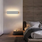 Weiße rechteckige Wandlampe aus Metall für den Innenbereich