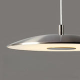 Moderne LED-Pendelleuchte im UFO-Design für das Esszimmer
