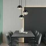 Moderne Glaskugel-Pendelleuchte für das Esszimmer