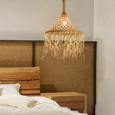 Pendelleuchte aus Rattan und Stroh im Boho Stil für Schlafzimmer