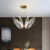 Pendelleuchte mit Schmetterlingsdesign in Gold modern dimmbar für das Esszimmer